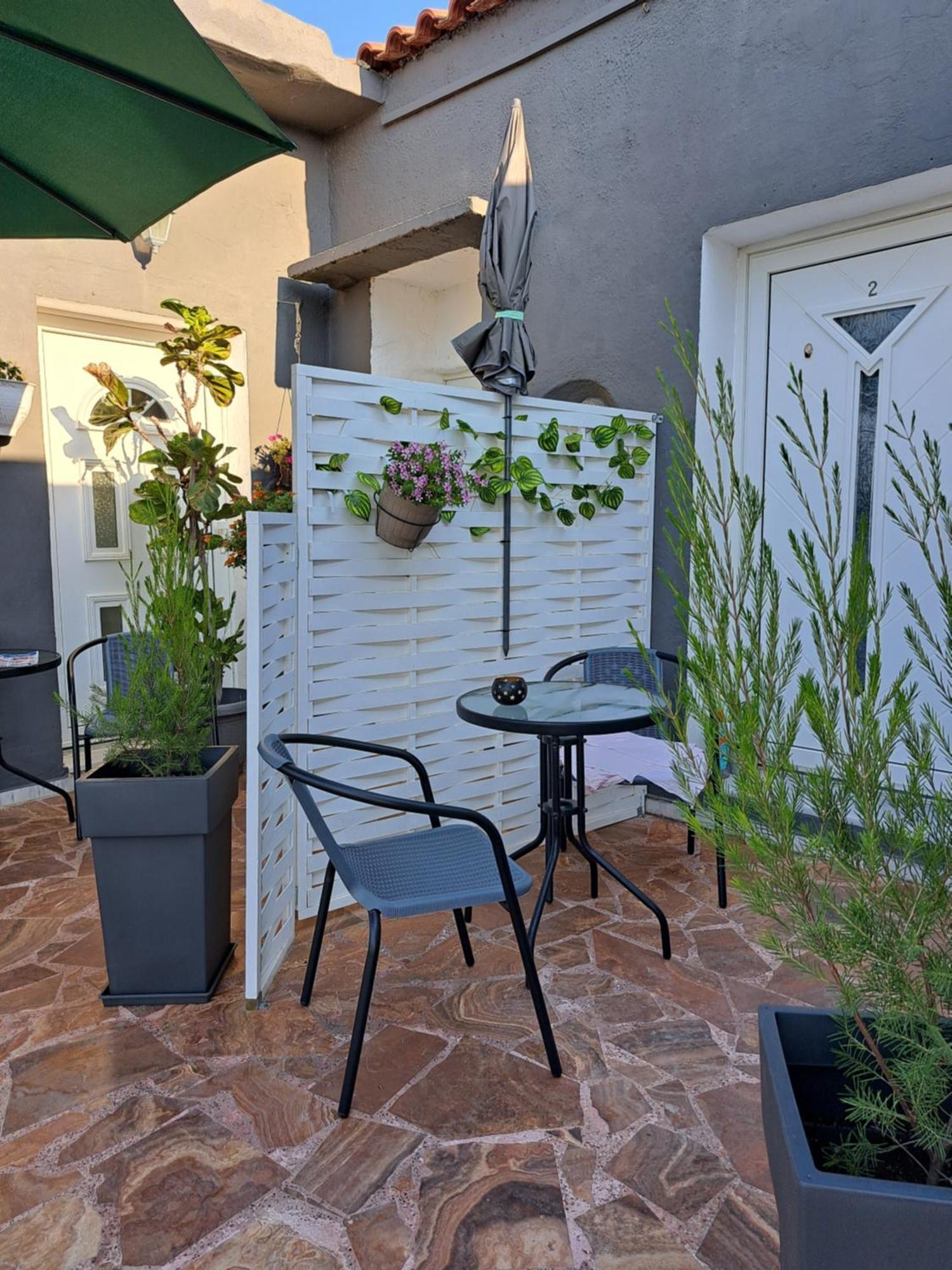 Garden Rooms Pirgos Psilonerou エクステリア 写真